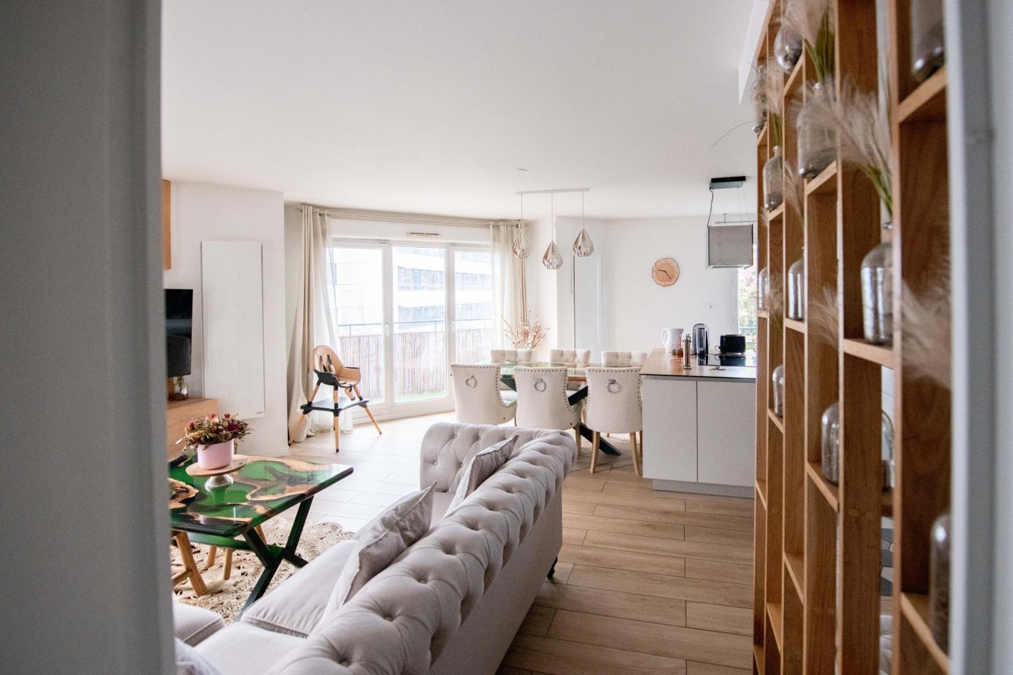 Elise De Roche Equipe Balcon Parking Rer B Apartment Ле Бурже Екстериор снимка