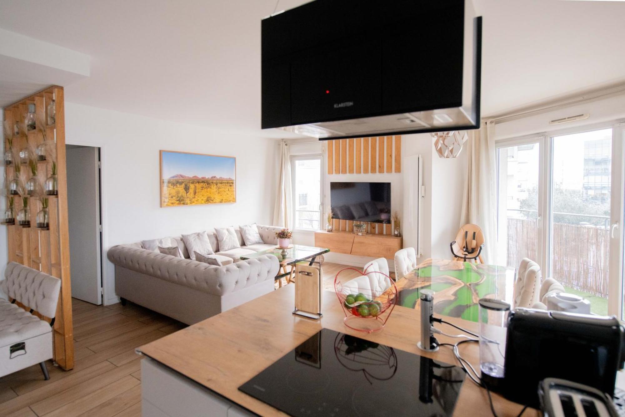Elise De Roche Equipe Balcon Parking Rer B Apartment Ле Бурже Екстериор снимка